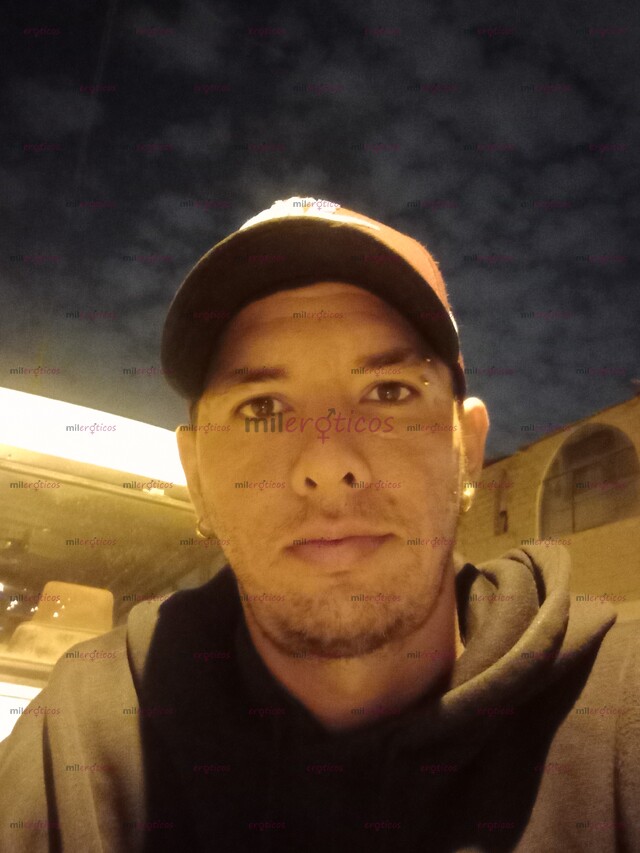 FOTOS DE ME LLAMO JUAN RECIEN LLEGADO DE PERU SOY COLOMBIANO