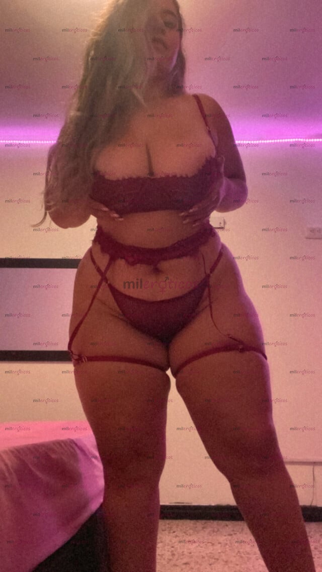 FOTOS DE ISABEL, CHICA PAWG CON TETAS ENORMES Y DELICIOSAS