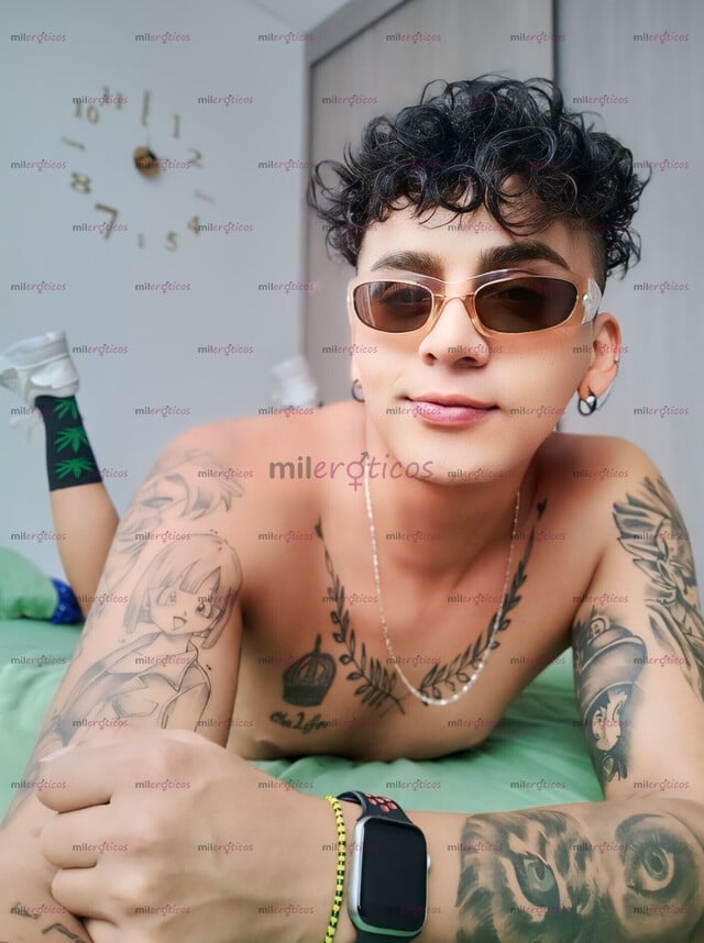 FOTOS DE KN CENTRAL ANDRÉS VERSTIL FULL COMPLACIENTE AMANTE AL ORAL Y BESO NEGRO Y MAMAD