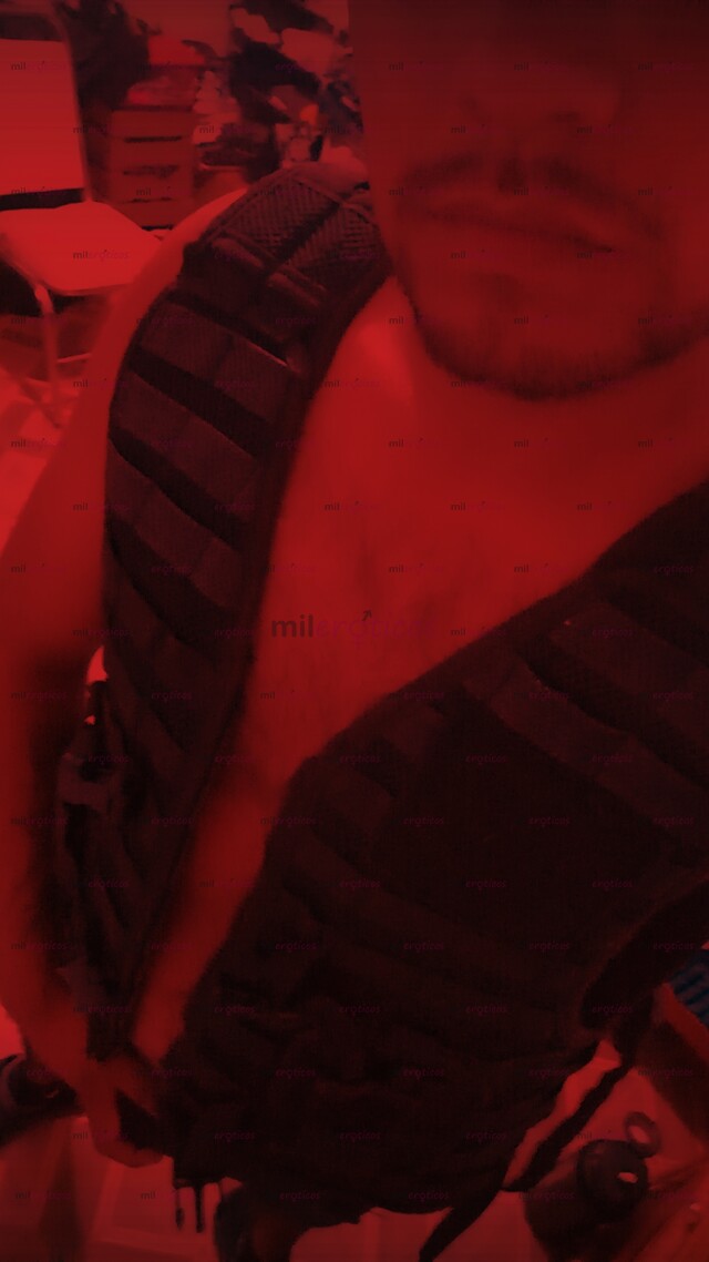 FOTOS DE RAUL VEN A DISFRUTAR DE UN RICO MASAJE RELAJANTE