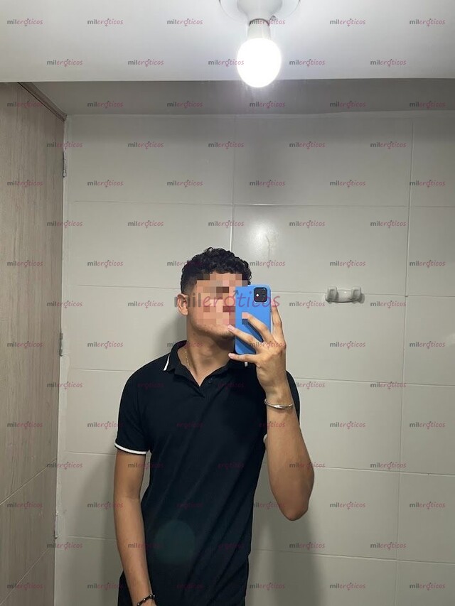 FOTOS DE JOVEN DE 23 AÑOS DISPONIBLE 24H ATIENDO PAREJAS TAMBIÉN. SOLO DOMICILIO