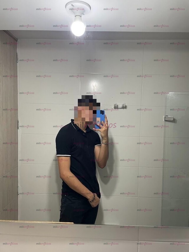 FOTOS DE JOVEN DE 23 AÑOS DISPONIBLE 24H ATIENDO PAREJAS TAMBIÉN. SOLO DOMICILIO