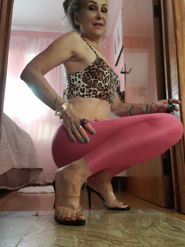 Coroa stefany puta deliciosa o vc olhar minhas fotos e me desejar vem o video chamada quentissima mostro rosto c ppk rosadinha deliciosa bumbum grande...