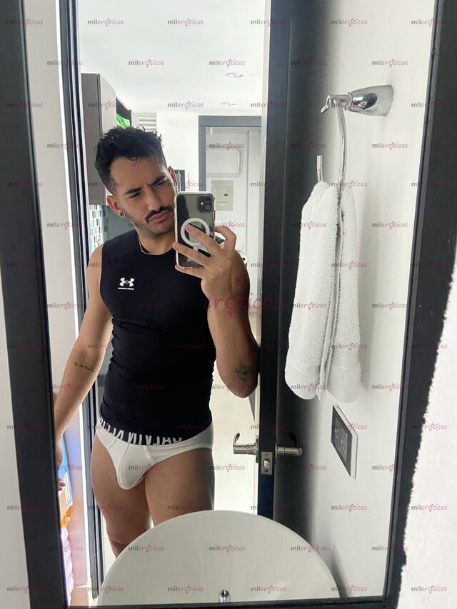 FOTOS DE CHICO JOVEN DISPONIBLE ORA TI LLAMA O ESCRIBE AL WHATSAAP
