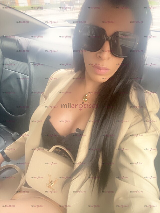 FOTOS DE CULTA, EDUCADA, ELEGANTE Y SOBRE TODO MUY SEXUAL