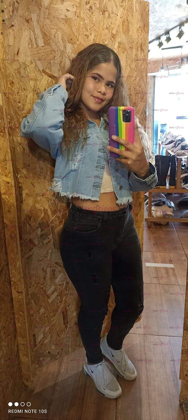 FOTOS DE JOVENCITA DE18AÑITO CON VAGINA BIEN MOJADITA VEN Y TE SACO TODA ESA LECHITA