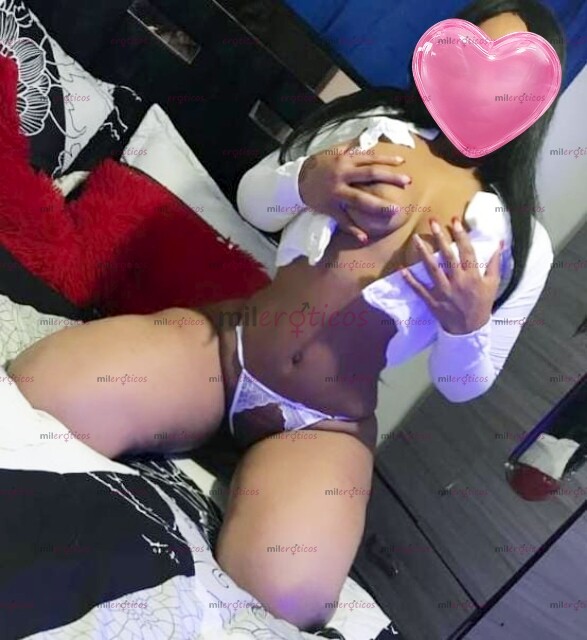 FOTOS DE MORENITA ,DELICIOSA Y ESTRECHITA PARA TU VERGUITA