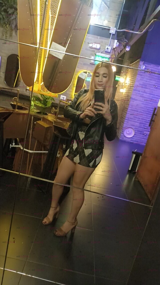 FOTOS DE LECHERA DE BUENA VERGA Y SÚPER COMPLASIENTE EN TODO