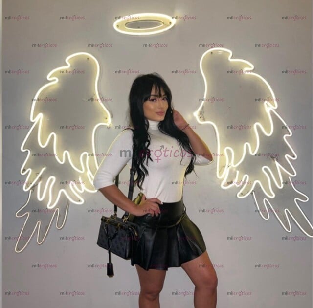FOTOS DE SAMANTA CABRERA , SQUIRT , MULTIORGASMICA Y NINFOMANA EN LEÓN