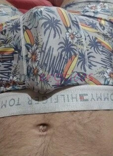 Realizo seus desejos com total sigilo e discricao 1 82 75 kg tatuado e olhos claros nao perca tempo se ainda tem duvidas nao tenha medo de se libertar...