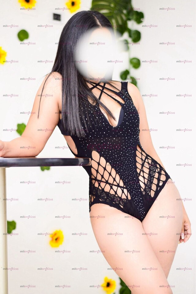 FOTOS DE LUNA SCORT VIP PARA GUSTOS EXIGENTES CUERPO Y CARITA LINDA DIABLITA EN LA CAMA