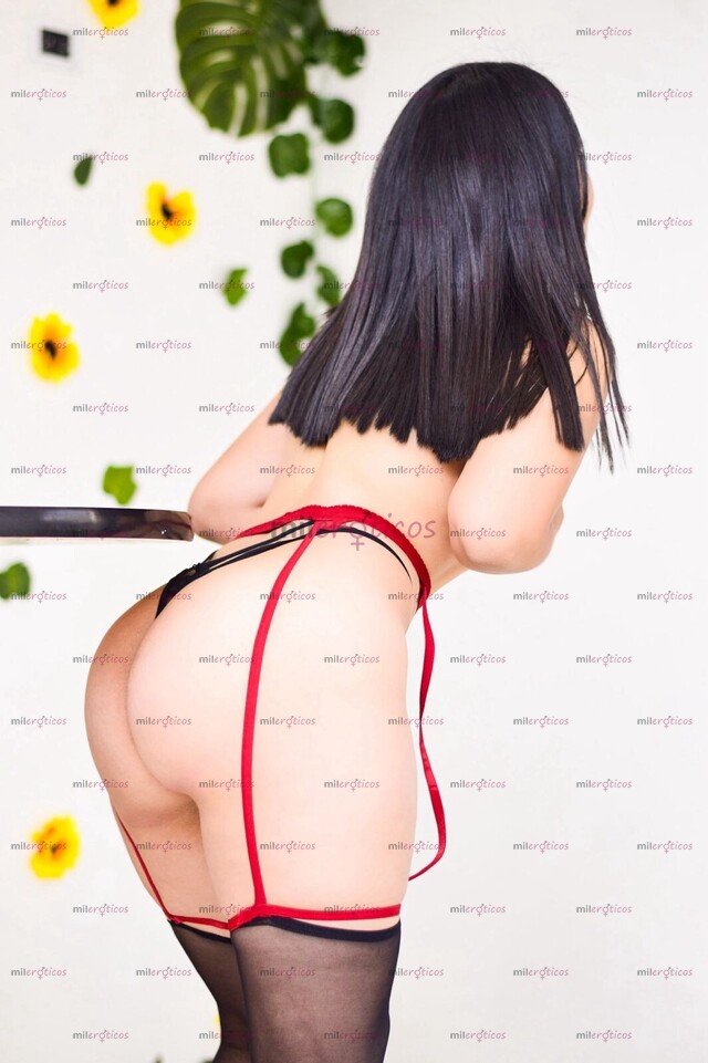 FOTOS DE LUNA SCORT VIP PARA GUSTOS EXIGENTES CUERPO Y CARITA LINDA DIABLITA EN LA CAMA