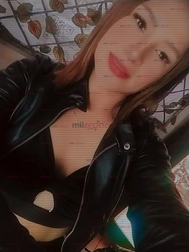 FOTOS DE UNA BELLA CHICA SENSUAL COMPLACIENTE GARGANTA PROFUNDA Y VAGINAL