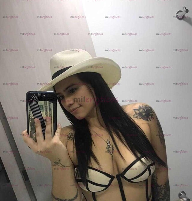 FOTOS DE CHICA CALIENTE COLOMBIANA DE 23 AÑOS DISPUESTA A COMPLACER TUS DESEOS SEXUAL Y A