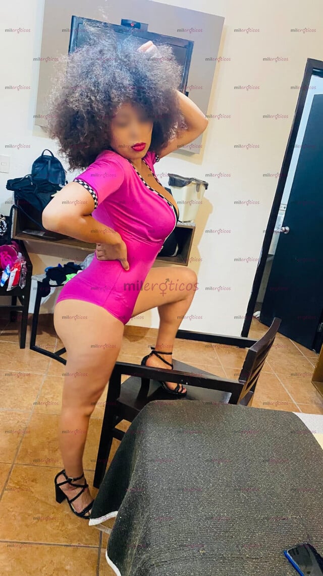 FOTOS DE IMAGINA TUS MANOS JALANDO MI AFRO MIENTRAS YO GIMO CON LA BOCA OCUPADA :)