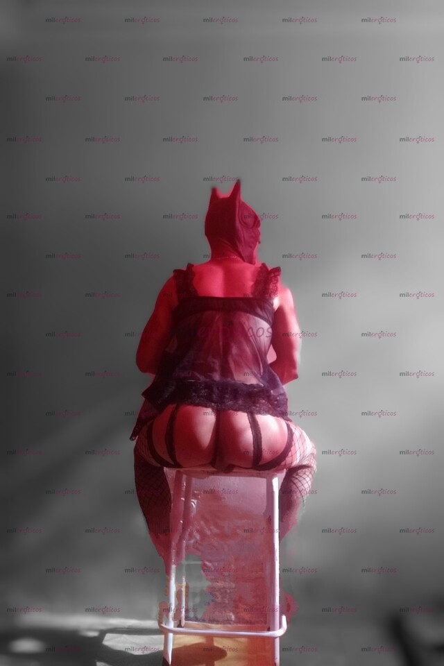 FOTOS DE ASUS ÓRDENES MELANIE PRIMERIZA Y DISPUESTA A COMPLASERTE