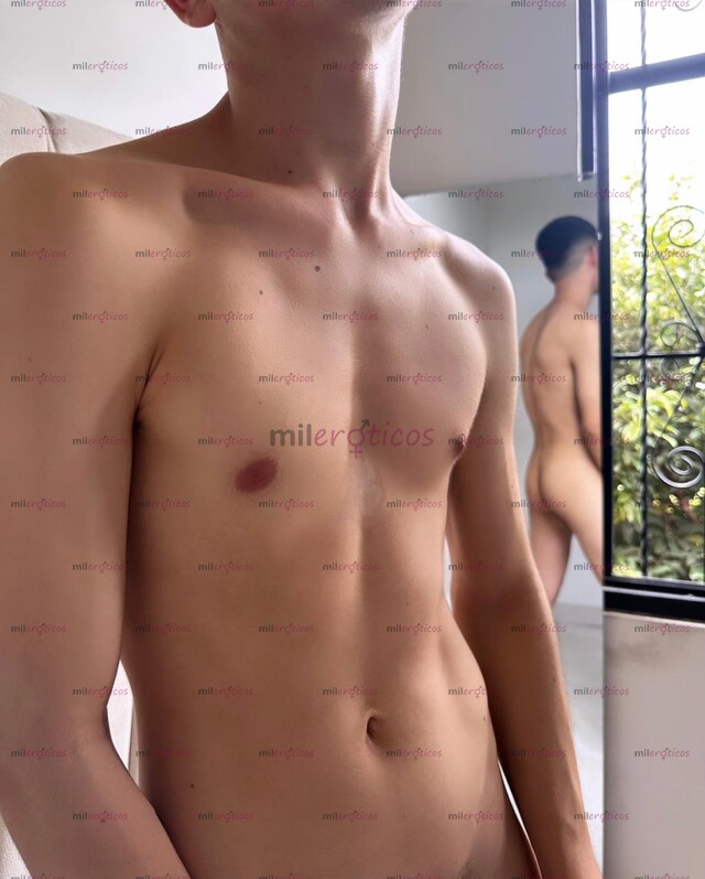 FOTOS DE AQUÍ FLACO RECIÉN LLEGADO NUEVO EN ESTO DISPUESTO A COMPLACERTE