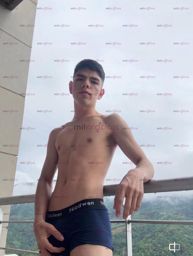 FOTOS DE AQUÍ FLACO RECIÉN LLEGADO NUEVO EN ESTO DISPUESTO A COMPLACERTE
