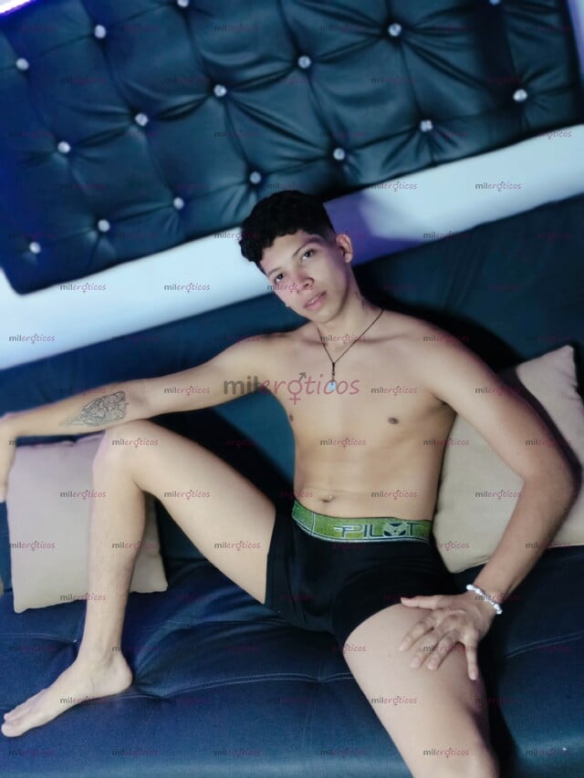 FOTOS DE DELICIOSO HOMBRE ACTIVO 18 CM CALIENTE LISTO PARA HACERTE SENTIR DE LO MEJOR
