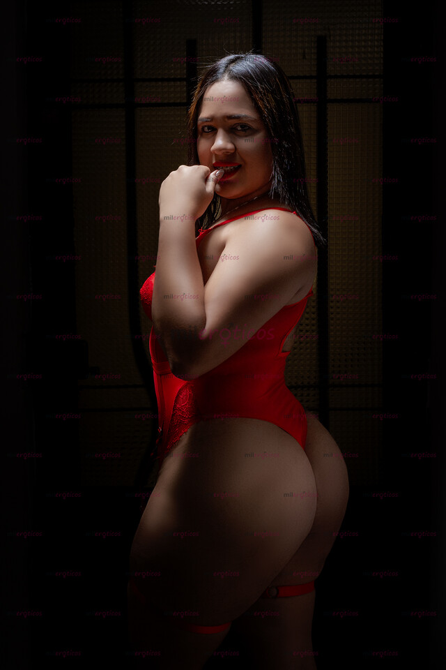 FOTOS DE HERMOSA NENA MULTIORGÁSMICA ADICTA AL SEXO CON MUCHAS GANAS DE COMPLACERTE