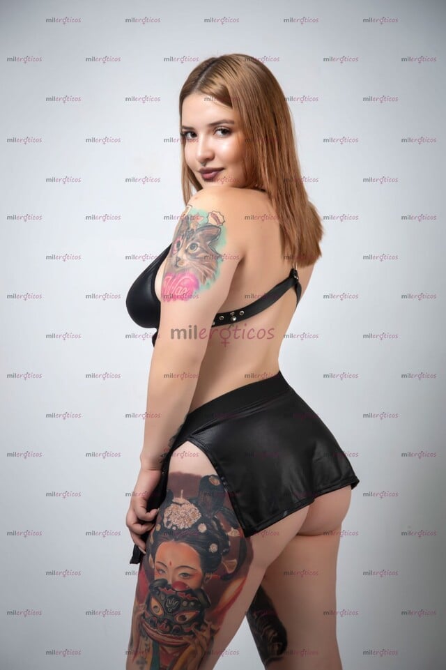 FOTOS DE RUBIA PRECIOSA CON TATUAJES PARA VIDEOLLAMADA, SEXTING Y CONTENIDO ERÓTICO