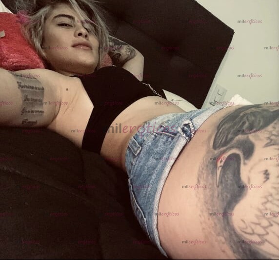 FOTOS DE CHICA DIVERTIDA Y CALIENTE CON LA MEJOR ACTITUD Y PROFESIONALISMO