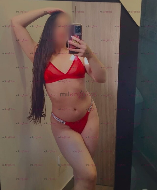 FOTOS DE VALENTINA TIERNA Y COMPLACIENTE LISTA PARA DIVERTIRNOS