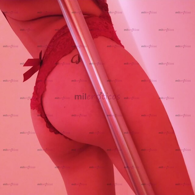 FOTOS DE RICA, NALGONA, DISCRETA Y MUY HIGIÉNICA LISTA PARA SER TU PERRA