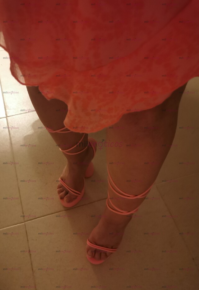 FOTOS DE LEÉ DALI TV DE CLOSET GÜERA, PUTITA, CULONA Y COGELONA