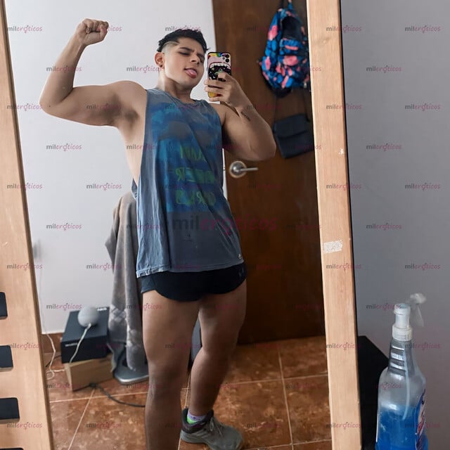 FOTOS DE PIERNON DISPUESTO A COMPLACER TODAS TUS FANTASÍAS NO DUDES Y CONTÁCTAME P