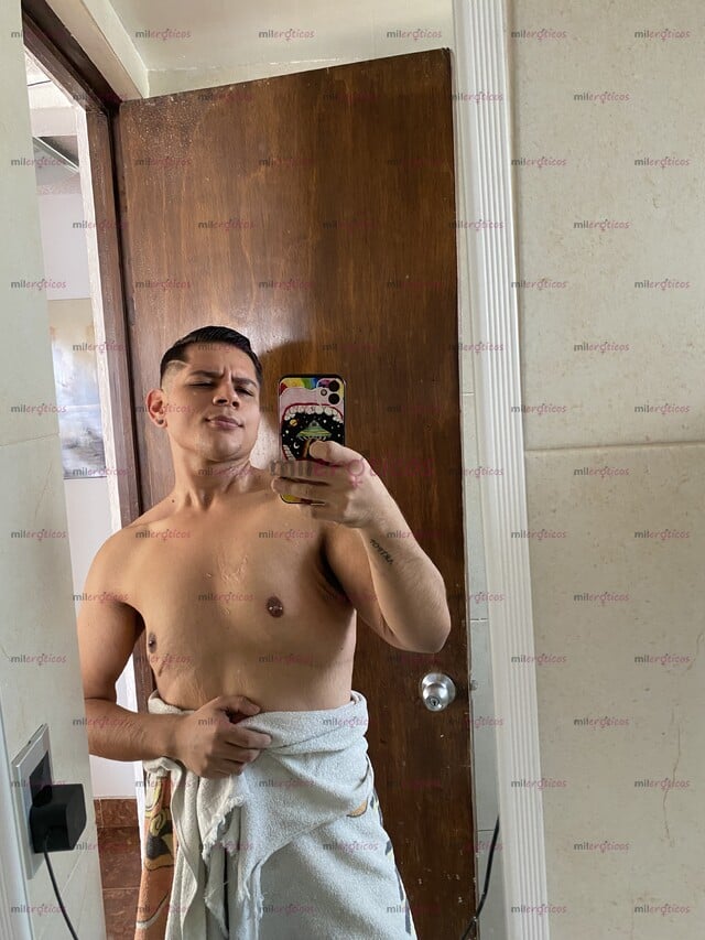 FOTOS DE PIERNON DISPUESTO A COMPLACER TODAS TUS FANTASÍAS NO DUDES Y CONTÁCTAME P