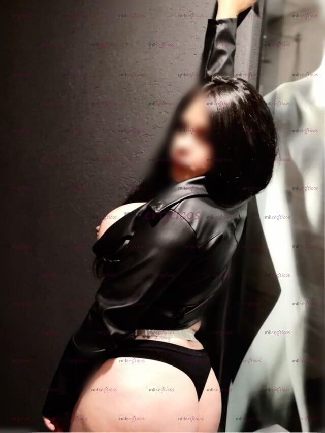FOTOS DE RECIEN LLEGADA LINDA NENITA ,MOJADITA Y MUY CALIENTE PARA COMPLACERTE RICO