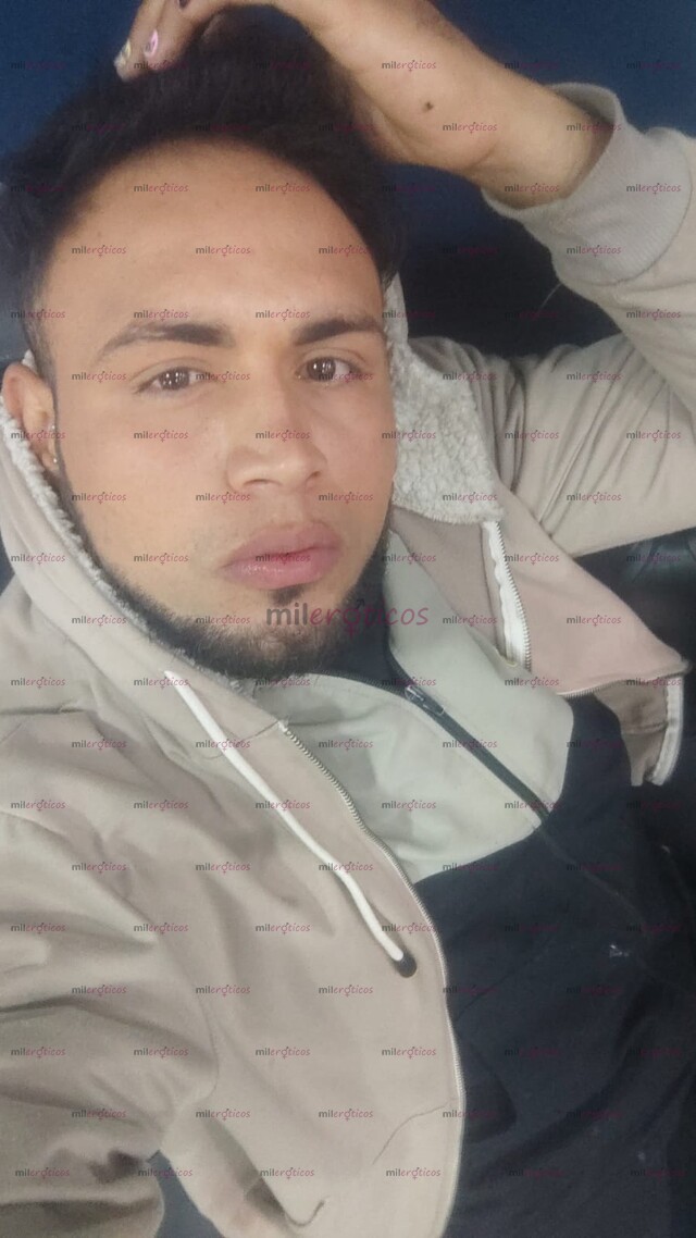 FOTOS DE COMPLACIENTEVERSÁTILHOT CALIENTE HÁBLEME