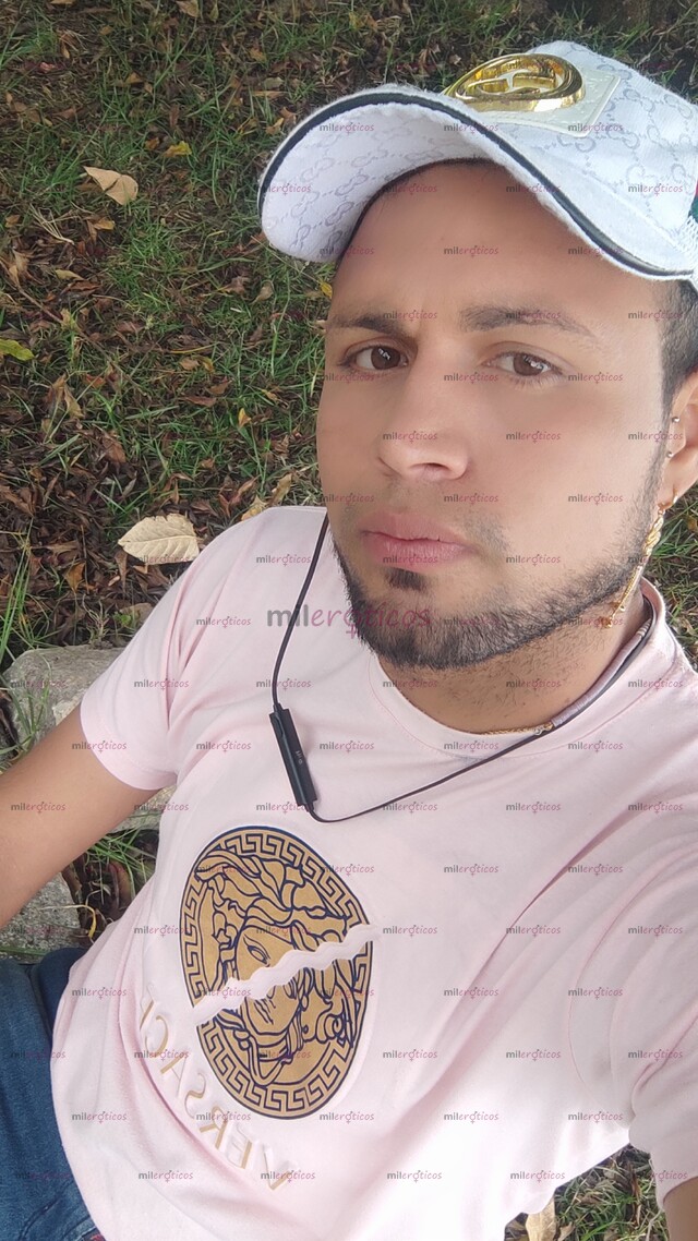 FOTOS DE COMPLACIENTEVERSÁTILHOT CALIENTE HÁBLEME