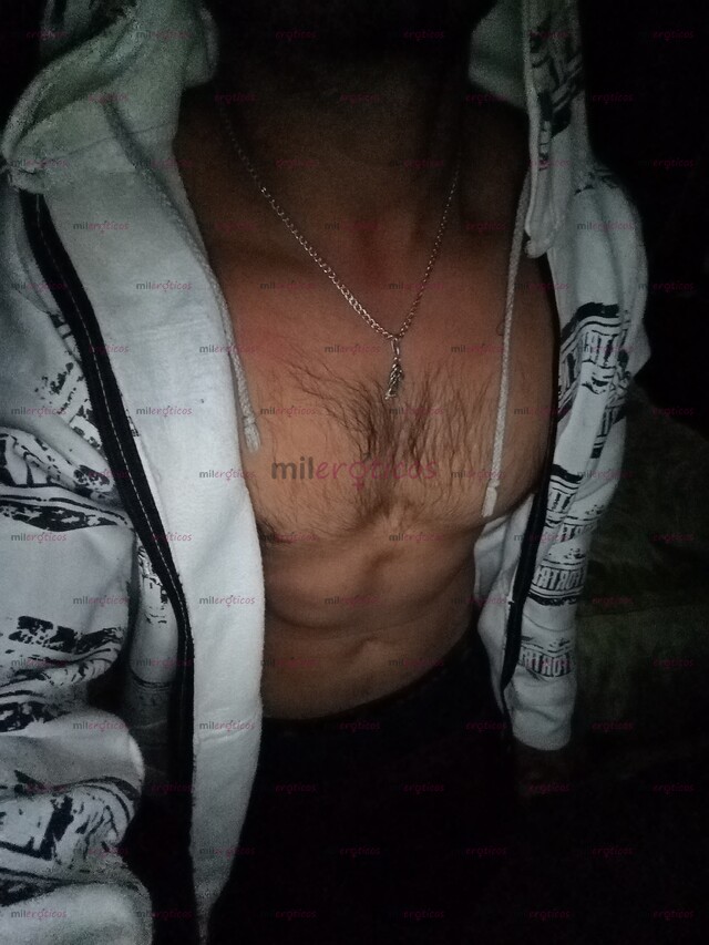 FOTOS DE HOMBRE ATRACTIVO, Y PARA QUE TE LA PASES BIEN VAMOS A VERNOS ANDALE