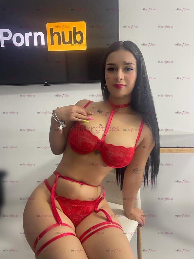 FOTOS DE HOLA MI AMOR SOY ISABELLA , LINDA MODELO DE LUJO CON EXQUISITA COLA PELI NEGRA