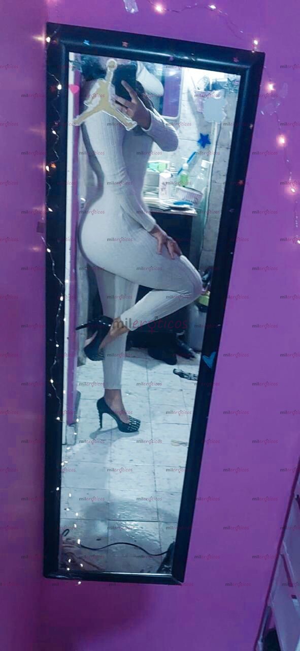 FOTOS DE PAPASITO DEJA QUE TE ENLOQUEZCA CON MI SEDUCTORA FORMA DE SER Y MI VAGINA CALIEN