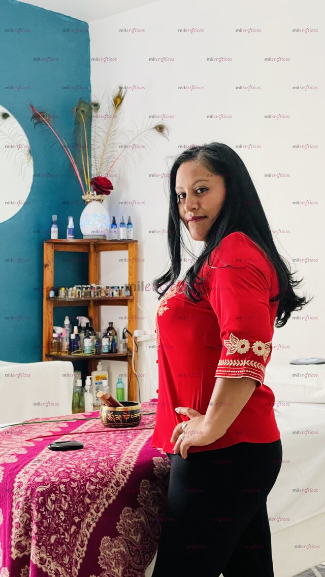 FOTOS DE MASAJISTA EN EL RITUAL TANTRA Y PIEL A PIEL (MASAJES WENDY)