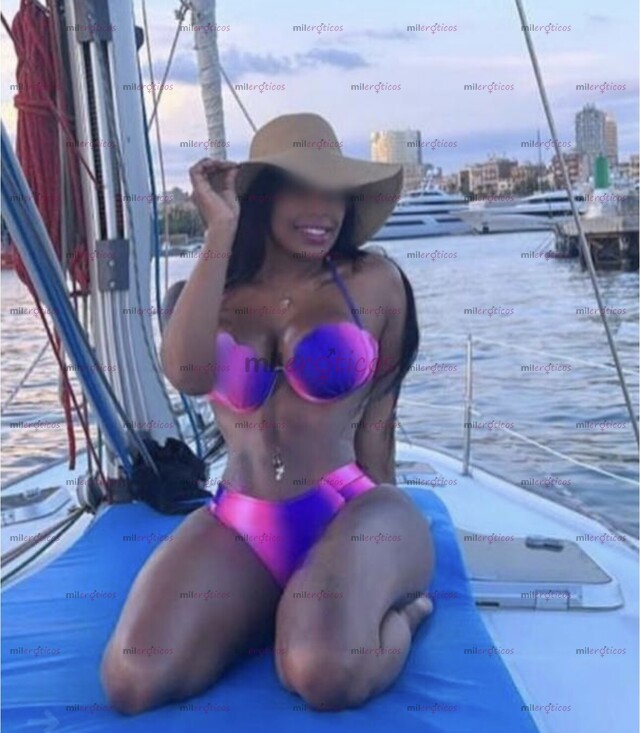 FOTOS DE BELLA NEGRA EN TU PAÍS! ME ENCANTARÍA CONOCERTE