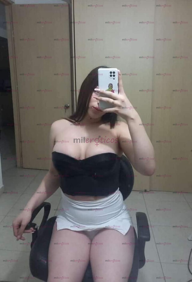 FOTOS DE SEXY Y DELICADA TRANS MUY COMPLACIENTE Y SEXUAAL...!!