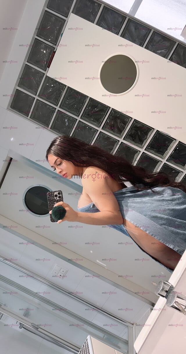 FOTOS DE CAMILA GRAN. BOMBA LATINA CON GRANDES ATRIBUTOS
