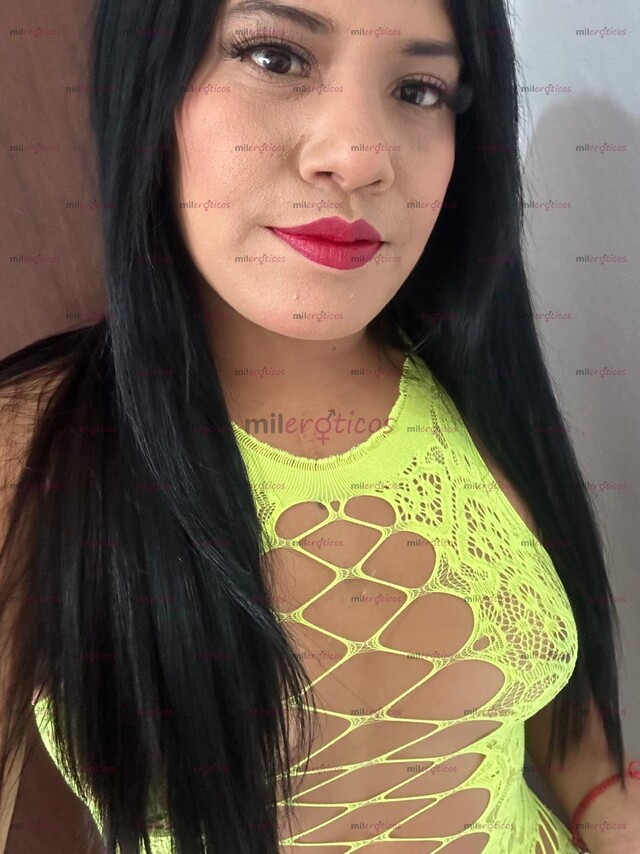 FOTOS DE DELICIOSA NENITA CON BELLOS SENOS PARADITOS VEN A COMERTELOS