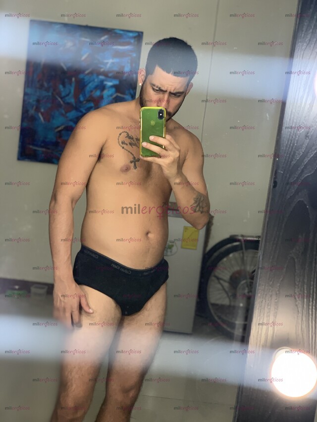 FOTOS DE DISPONIBLE. MACHO HETERO VERGON22CM TALADRACULOS