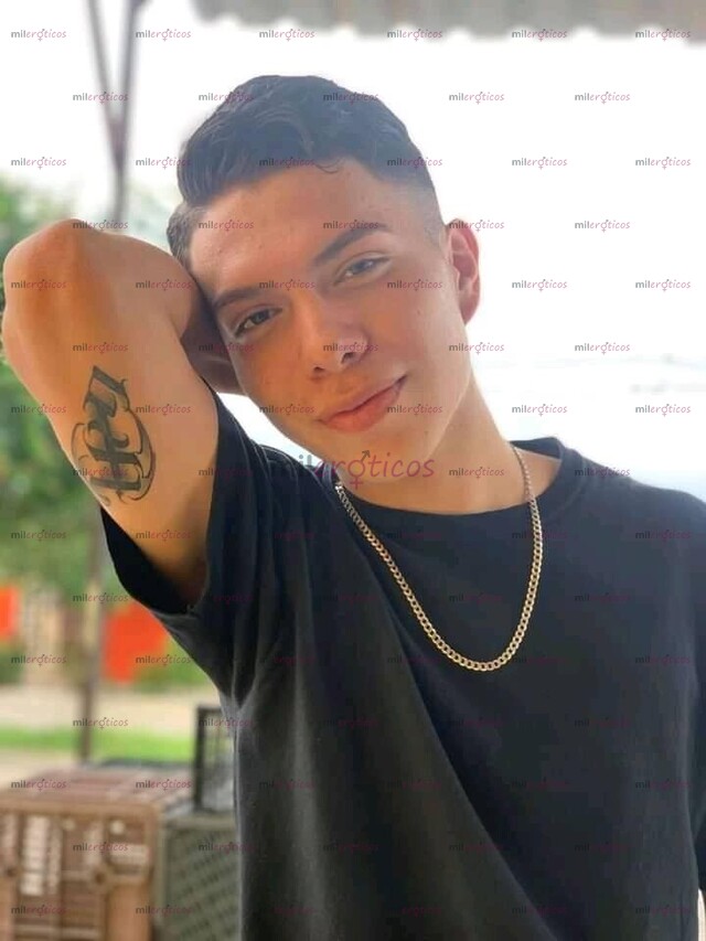 FOTOS DE JOVENCITO RECIÉN LLEGADO A VALLARTA BUSCO AMISTAD Y MÁS