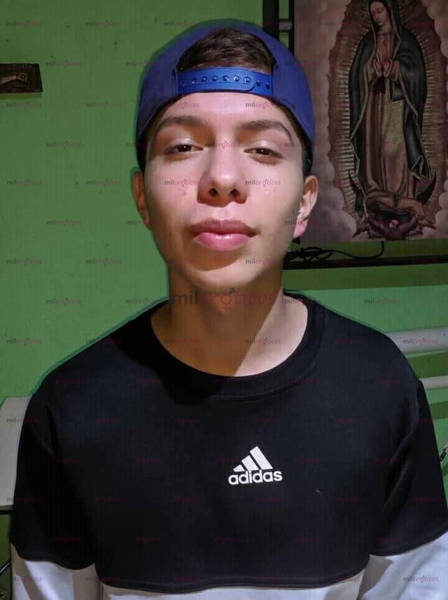 FOTOS DE JOVENCITO RECIÉN LLEGADO A VALLARTA BUSCO AMISTAD Y MÁS