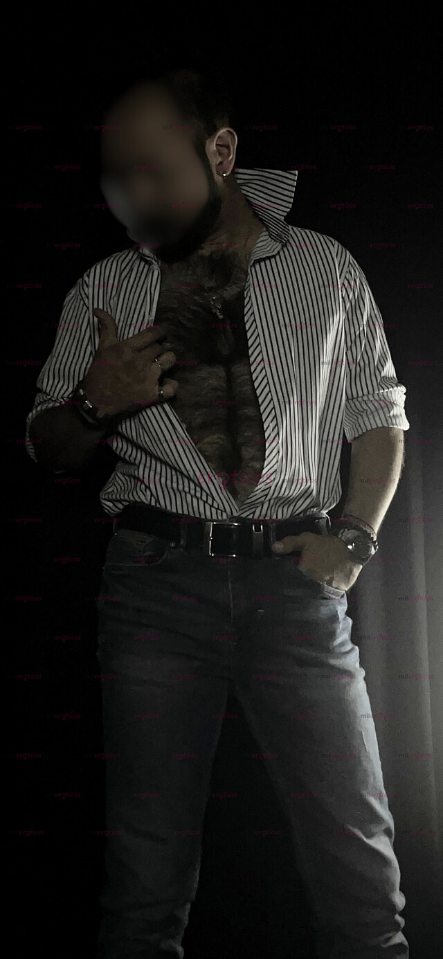 FOTOS DE HOMBRE DE COMPAÑÍA, ELOCUENTE, DISCRETO, BUEN CUERPO, SOLO MUJERES