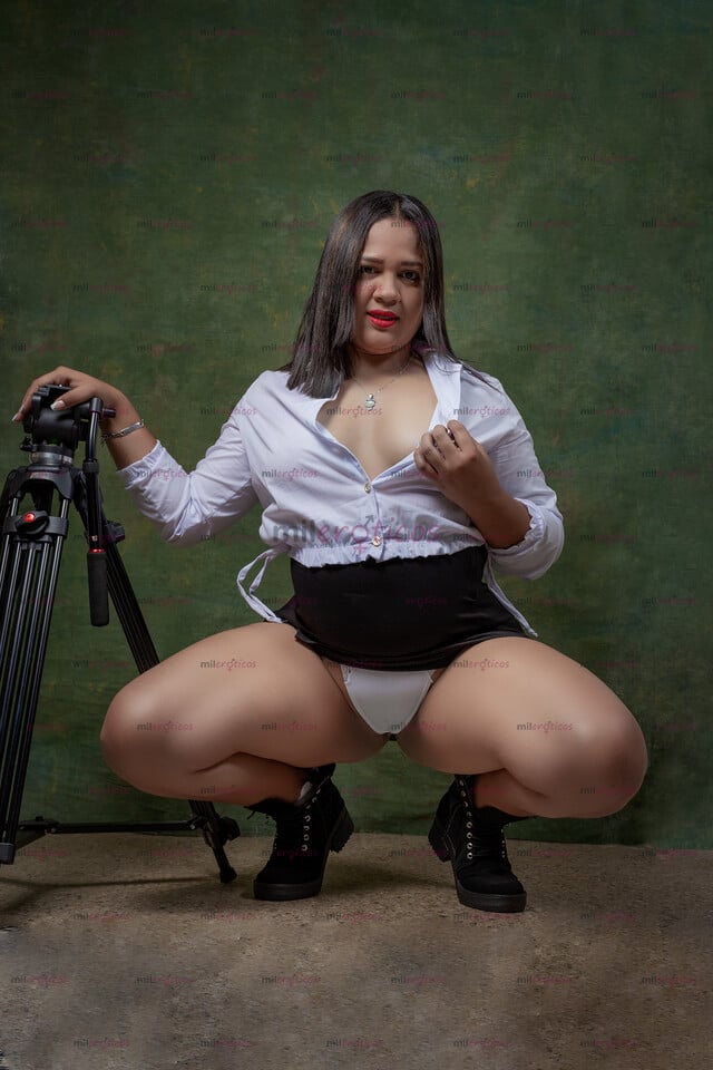 FOTOS DE MORENA BIEN CALIENTE CON EL MEJOR ORAL AL NATURAL, VAGINAL Y ANAL PROFUNDO