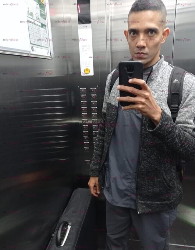 FOTOS DE MASOTERAPEUTA PROFESIONAL, REGÁLATE LA OPORTUNIDAD DE VIVIR UN MASAJE 100% PROFE