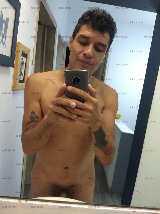 FOTOS DE EL JOVEN ROMPE DURAZNOS CON 20 CM DE PODER EN CARNE PARA PENETRAR Y ROMPER C