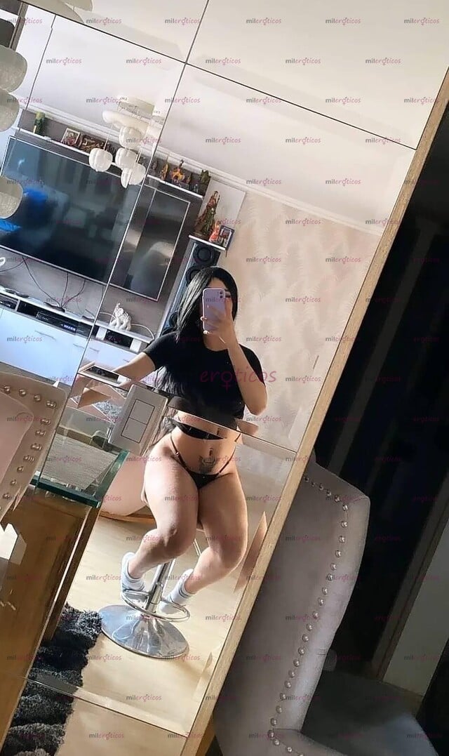 FOTOS DE HERMOSA MODELO CULONA, DISPUESTA A COMPLACERTE